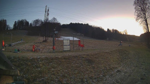 Skiareál Lázeňský vrch - Sjezdovka - 13.12.2025 v 16:19 Skiareál Lázeňský vrch - Sjezdovka - 13.12.2025 v 16:19