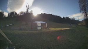 Skiareál Lázeňský vrch - Sjezdovka - 18.12.2025 v 12:19 Skiareál Lázeňský vrch - Sjezdovka - 18.12.2025 v 12:19