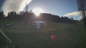 Skiareál Lázeňský vrch - Sjezdovka - 18.12.2025 v 12:34 Skiareál Lázeňský vrch - Sjezdovka - 18.12.2025 v 12:34