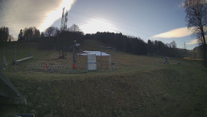 Skiareál Lázeňský vrch - Sjezdovka - 18.12.2025 v 12:49 Skiareál Lázeňský vrch - Sjezdovka - 18.12.2025 v 12:49