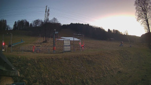 Skiareál Lázeňský vrch - Sjezdovka - 18.12.2025 v 16:19 Skiareál Lázeňský vrch - Sjezdovka - 18.12.2025 v 16:19