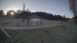 Skiareál Lázeňský vrch - Sjezdovka - 22.12.2025 v 10:34 Skiareál Lázeňský vrch - Sjezdovka - 22.12.2025 v 10:34