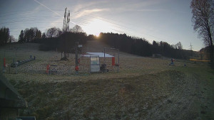 Skiareál Lázeňský vrch - Sjezdovka - 22.12.2025 v 12:44 Skiareál Lázeňský vrch - Sjezdovka - 22.12.2025 v 12:44