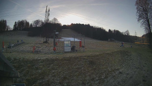 Skiareál Lázeňský vrch - Sjezdovka - 22.12.2025 v 12:49 Skiareál Lázeňský vrch - Sjezdovka - 22.12.2025 v 12:49