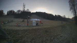 Skiareál Lázeňský vrch - Sjezdovka - 22.12.2025 v 13:19 Skiareál Lázeňský vrch - Sjezdovka - 22.12.2025 v 13:19