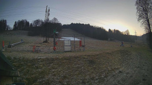Skiareál Lázeňský vrch - Sjezdovka - 22.12.2025 v 15:04 Skiareál Lázeňský vrch - Sjezdovka - 22.12.2025 v 15:04