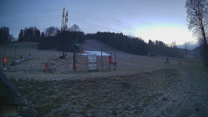 Skiareál Lázeňský vrch - Sjezdovka - 22.12.2025 v 16:14 Skiareál Lázeňský vrch - Sjezdovka - 22.12.2025 v 16:14
