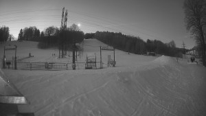 Skiareál Lázeňský vrch - Sjezdovka - 12.1.2026 v 07:09 Skiareál Lázeňský vrch - Sjezdovka - 12.1.2026 v 07:09