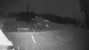 Skiareál Lázeňský vrch - Sjezdovka - 2.2.2026 v 00:24 Skiareál Lázeňský vrch - Sjezdovka - 2.2.2026 v 00:24