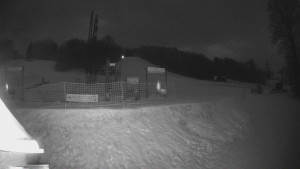 Skiareál Lázeňský vrch - Sjezdovka - 2.2.2026 v 01:04 Skiareál Lázeňský vrch - Sjezdovka - 2.2.2026 v 01:04