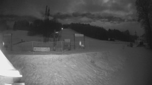 Skiareál Lázeňský vrch - Sjezdovka - 2.2.2026 v 02:19 Skiareál Lázeňský vrch - Sjezdovka - 2.2.2026 v 02:19