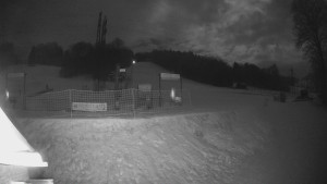 Skiareál Lázeňský vrch - Sjezdovka - 2.2.2026 v 02:49 Skiareál Lázeňský vrch - Sjezdovka - 2.2.2026 v 02:49