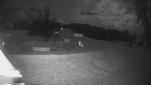 Skiareál Lázeňský vrch - Sjezdovka - 2.2.2026 v 03:14 Skiareál Lázeňský vrch - Sjezdovka - 2.2.2026 v 03:14