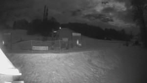 Skiareál Lázeňský vrch - Sjezdovka - 2.2.2026 v 03:24 Skiareál Lázeňský vrch - Sjezdovka - 2.2.2026 v 03:24