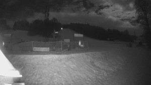 Skiareál Lázeňský vrch - Sjezdovka - 2.2.2026 v 03:34 Skiareál Lázeňský vrch - Sjezdovka - 2.2.2026 v 03:34