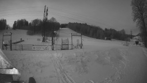 Skiareál Lázeňský vrch - Sjezdovka - 16.2.2026 v 06:24 Skiareál Lázeňský vrch - Sjezdovka - 16.2.2026 v 06:24