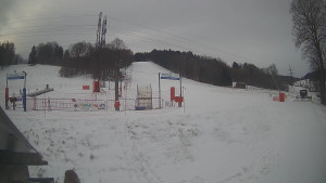 Skiareál Lázeňský vrch - Sjezdovka - 16.2.2026 v 07:29 Skiareál Lázeňský vrch - Sjezdovka - 16.2.2026 v 07:29