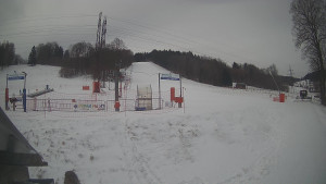 Skiareál Lázeňský vrch - Sjezdovka - 16.2.2026 v 08:09 Skiareál Lázeňský vrch - Sjezdovka - 16.2.2026 v 08:09