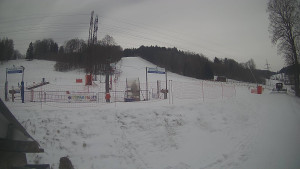 Skiareál Lázeňský vrch - Sjezdovka - 16.2.2026 v 09:04 Skiareál Lázeňský vrch - Sjezdovka - 16.2.2026 v 09:04