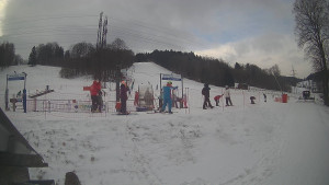 Skiareál Lázeňský vrch - Sjezdovka - 16.2.2026 v 10:09 Skiareál Lázeňský vrch - Sjezdovka - 16.2.2026 v 10:09