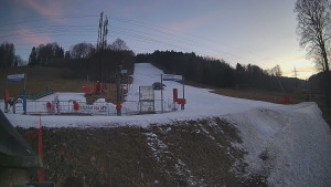 Skiareál Lázeňský vrch - Sjezdovka - 26.2.2026 v 17:34 Skiareál Lázeňský vrch - Sjezdovka - 26.2.2026 v 17:34