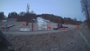 Skiareál Lázeňský vrch - Sjezdovka - 23.3.2026 v 05:24 Skiareál Lázeňský vrch - Sjezdovka - 23.3.2026 v 05:24