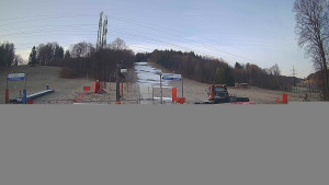 Skiareál Lázeňský vrch - Sjezdovka - 23.3.2026 v 06:30 Skiareál Lázeňský vrch - Sjezdovka - 23.3.2026 v 06:30