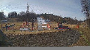 Skiareál Lázeňský vrch - Sjezdovka - 23.3.2026 v 08:25 Skiareál Lázeňský vrch - Sjezdovka - 23.3.2026 v 08:25