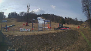 Skiareál Lázeňský vrch - Sjezdovka - 23.3.2026 v 09:04 Skiareál Lázeňský vrch - Sjezdovka - 23.3.2026 v 09:04
