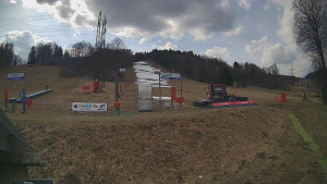 Skiareál Lázeňský vrch - Sjezdovka - 23.3.2026 v 10:29 Skiareál Lázeňský vrch - Sjezdovka - 23.3.2026 v 10:29