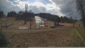 Skiareál Lázeňský vrch - Sjezdovka - 23.3.2026 v 12:40 Skiareál Lázeňský vrch - Sjezdovka - 23.3.2026 v 12:40