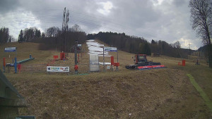 Skiareál Lázeňský vrch - Sjezdovka - 23.3.2026 v 13:29 Skiareál Lázeňský vrch - Sjezdovka - 23.3.2026 v 13:29