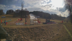 Skiareál Lázeňský vrch - Sjezdovka - 23.3.2026 v 14:55 Skiareál Lázeňský vrch - Sjezdovka - 23.3.2026 v 14:55