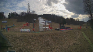 Skiareál Lázeňský vrch - Sjezdovka - 23.3.2026 v 15:10 Skiareál Lázeňský vrch - Sjezdovka - 23.3.2026 v 15:10