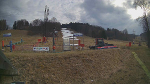 Skiareál Lázeňský vrch - Sjezdovka - 23.3.2026 v 15:59 Skiareál Lázeňský vrch - Sjezdovka - 23.3.2026 v 15:59
