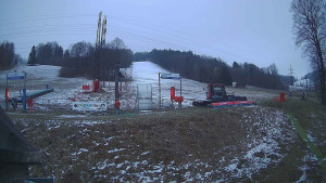 Skiareál Lázeňský vrch - Sjezdovka - 27.3.2026 v 05:34 Skiareál Lázeňský vrch - Sjezdovka - 27.3.2026 v 05:34