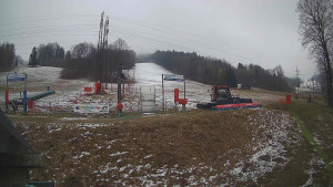 Skiareál Lázeňský vrch - Sjezdovka - 27.3.2026 v 06:09 Skiareál Lázeňský vrch - Sjezdovka - 27.3.2026 v 06:09