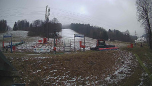 Skiareál Lázeňský vrch - Sjezdovka - 27.3.2026 v 07:04 Skiareál Lázeňský vrch - Sjezdovka - 27.3.2026 v 07:04