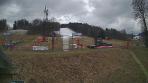 Skiareál Lázeňský vrch - Sjezdovka - 27.3.2026 v 11:44 Skiareál Lázeňský vrch - Sjezdovka - 27.3.2026 v 11:44