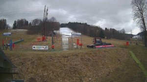 Skiareál Lázeňský vrch - Sjezdovka - 27.3.2026 v 12:39 Skiareál Lázeňský vrch - Sjezdovka - 27.3.2026 v 12:39