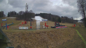 Skiareál Lázeňský vrch - Sjezdovka - 27.3.2026 v 12:54 Skiareál Lázeňský vrch - Sjezdovka - 27.3.2026 v 12:54