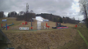 Skiareál Lázeňský vrch - Sjezdovka - 27.3.2026 v 13:29 Skiareál Lázeňský vrch - Sjezdovka - 27.3.2026 v 13:29