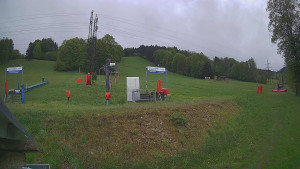 Skiareál Lázeňský vrch - Sjezdovka - 15.5.2026 v 11:39 Skiareál Lázeňský vrch - Sjezdovka - 15.5.2026 v 11:39