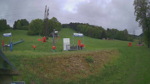 Skiareál Lázeňský vrch - Sjezdovka - 15.5.2026 v 11:54 Skiareál Lázeňský vrch - Sjezdovka - 15.5.2026 v 11:54