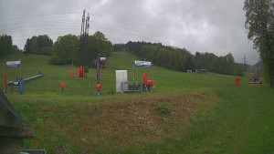 Skiareál Lázeňský vrch - Sjezdovka - 15.5.2026 v 12:44 Skiareál Lázeňský vrch - Sjezdovka - 15.5.2026 v 12:44