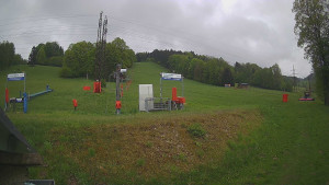 Skiareál Lázeňský vrch - Sjezdovka - 15.5.2026 v 13:19 Skiareál Lázeňský vrch - Sjezdovka - 15.5.2026 v 13:19