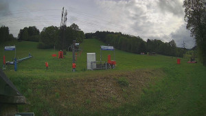 Skiareál Lázeňský vrch - Sjezdovka - 15.5.2026 v 16:54 Skiareál Lázeňský vrch - Sjezdovka - 15.5.2026 v 16:54