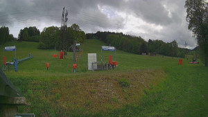 Skiareál Lázeňský vrch - Sjezdovka - 15.5.2026 v 17:04 Skiareál Lázeňský vrch - Sjezdovka - 15.5.2026 v 17:04