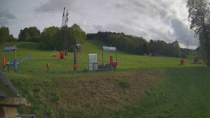 Skiareál Lázeňský vrch - Sjezdovka - 15.5.2026 v 17:29 Skiareál Lázeňský vrch - Sjezdovka - 15.5.2026 v 17:29