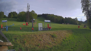 Skiareál Lázeňský vrch - Sjezdovka - 15.5.2026 v 18:44 Skiareál Lázeňský vrch - Sjezdovka - 15.5.2026 v 18:44